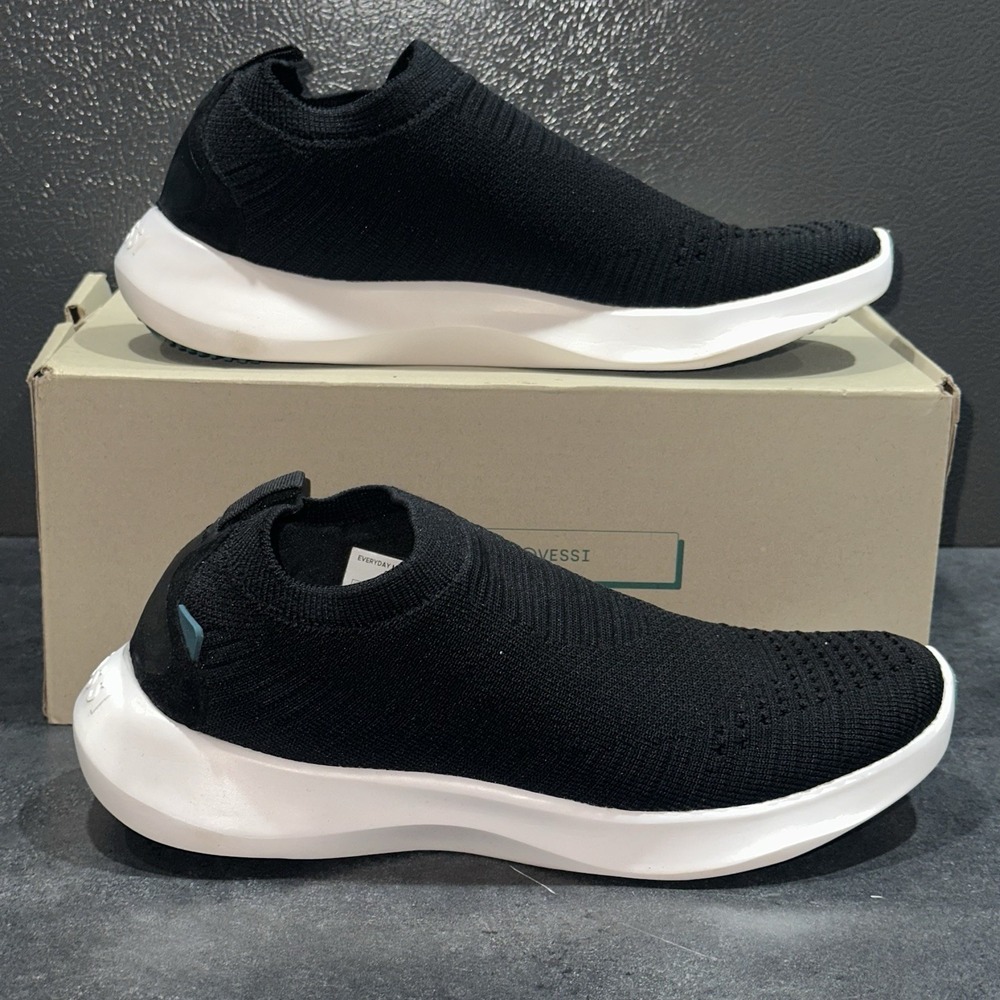 Vessi Women's Everyday Move Slip On Sneaker Size 7 Onyx Black Waterproof EUC‎
